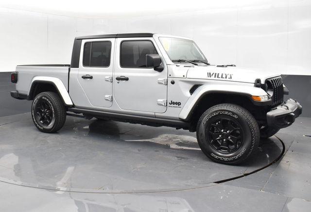 used 2023 Jeep Gladiator car, priced at $33,266