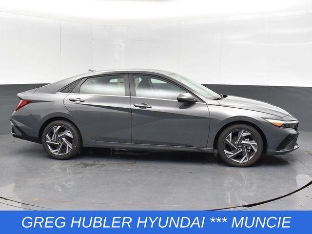 new 2025 Hyundai Elantra car, priced at $25,072