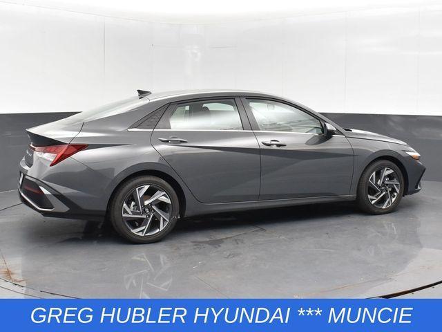 new 2025 Hyundai Elantra car, priced at $25,072