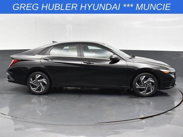 new 2025 Hyundai Elantra car, priced at $25,256