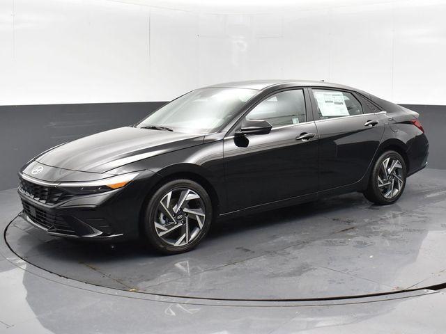 new 2025 Hyundai Elantra car, priced at $25,532
