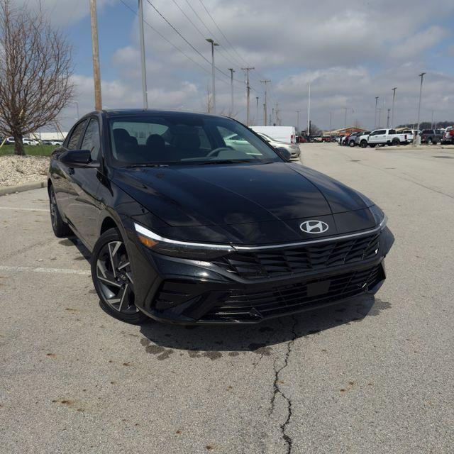 new 2025 Hyundai Elantra car, priced at $26,084
