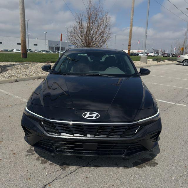 new 2025 Hyundai Elantra car, priced at $26,084