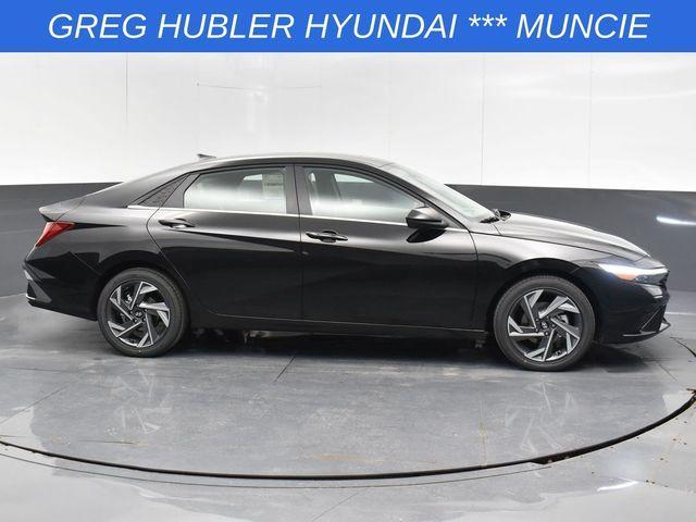 new 2025 Hyundai Elantra car, priced at $25,685