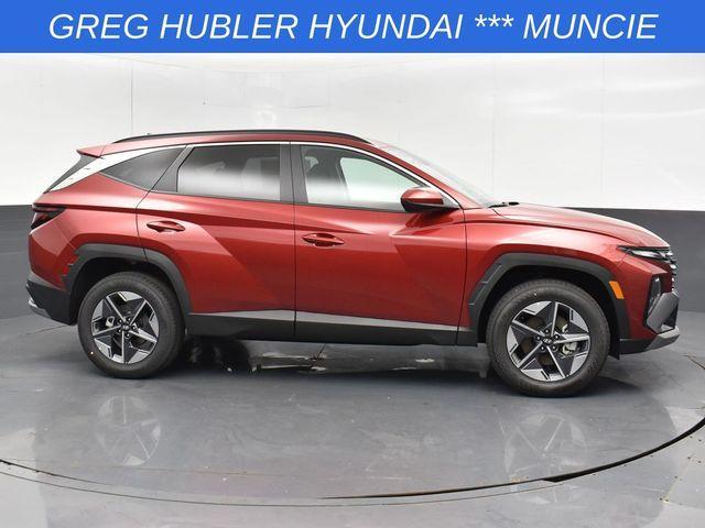 new 2025 Hyundai Tucson car, priced at $32,054