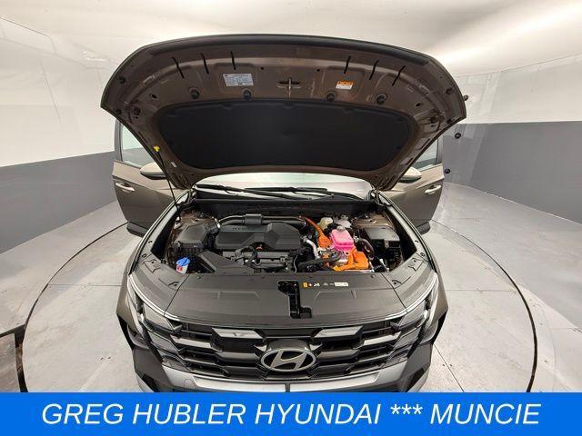 new 2025 Hyundai TUCSON Hybrid car, priced at $35,505
