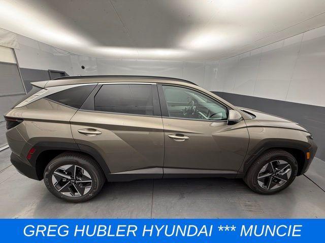 new 2025 Hyundai TUCSON Hybrid car, priced at $35,505