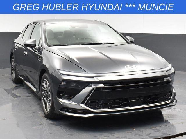 new 2025 Hyundai Sonata Hybrid car, priced at $30,810