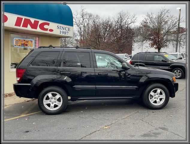 used 2007 Jeep Grand Cherokee car, priced at $8,999