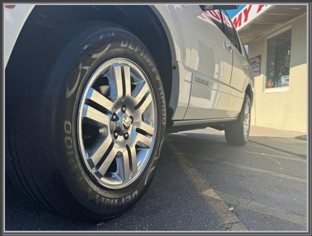 used 2010 Mercury Mountaineer car, priced at $12,999