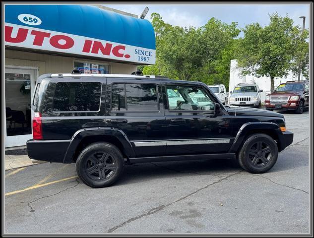 used 2009 Jeep Commander car, priced at $12,999