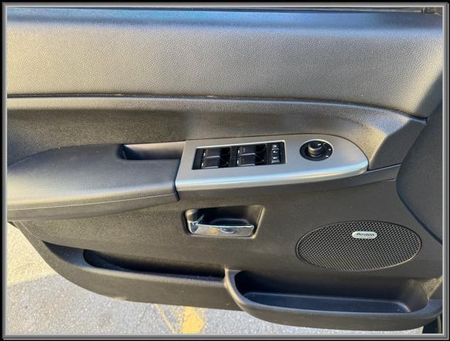 used 2009 Jeep Grand Cherokee car, priced at $9,999
