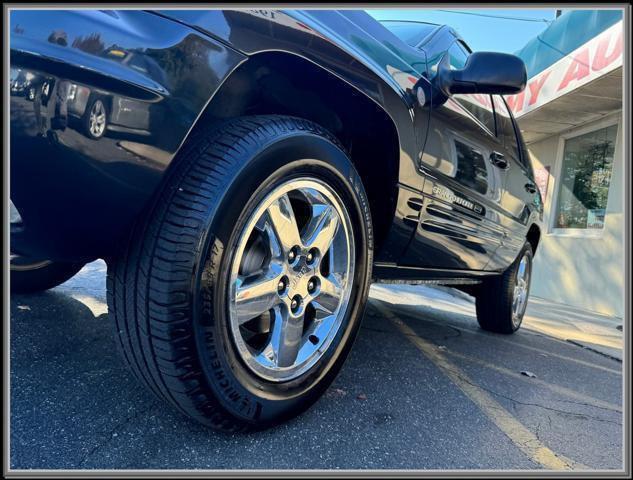 used 2004 Jeep Grand Cherokee car, priced at $8,499