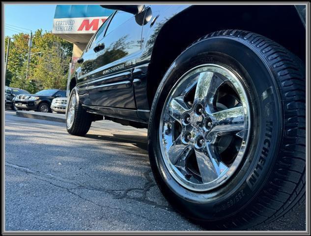 used 2004 Jeep Grand Cherokee car, priced at $8,499