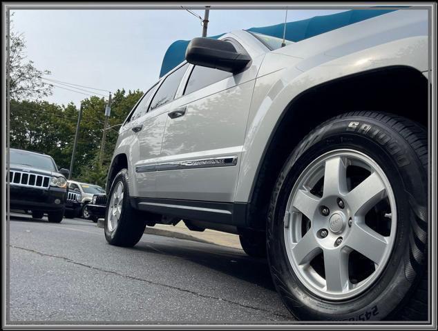 used 2010 Jeep Grand Cherokee car, priced at $11,999