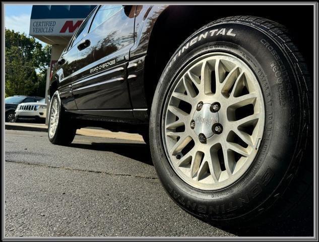 used 2004 Jeep Grand Cherokee car, priced at $7,999