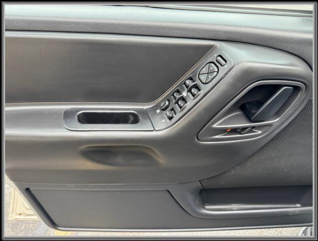 used 2004 Jeep Grand Cherokee car, priced at $8,499