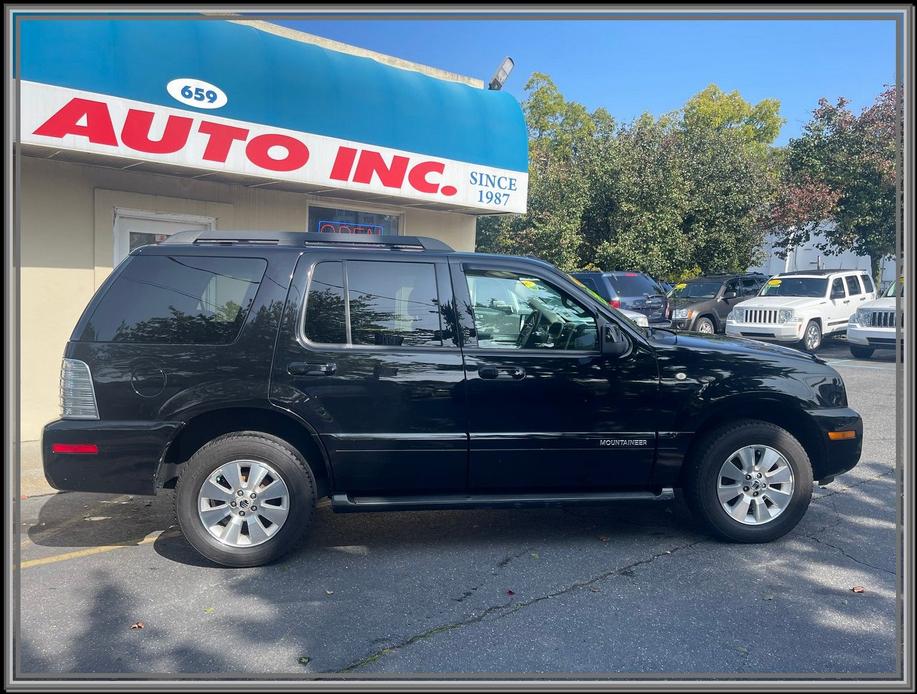 used 2007 Mercury Mountaineer car, priced at $8,499