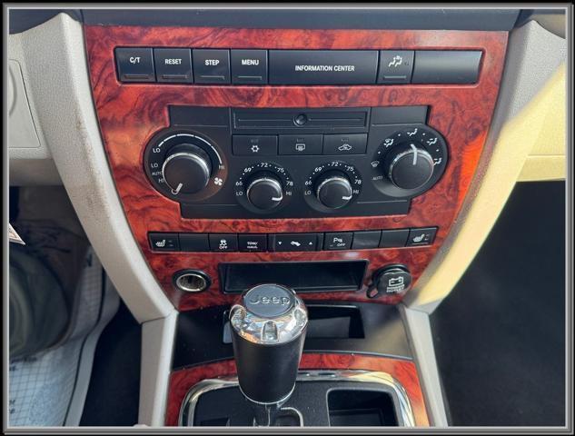 used 2006 Jeep Commander car, priced at $8,999
