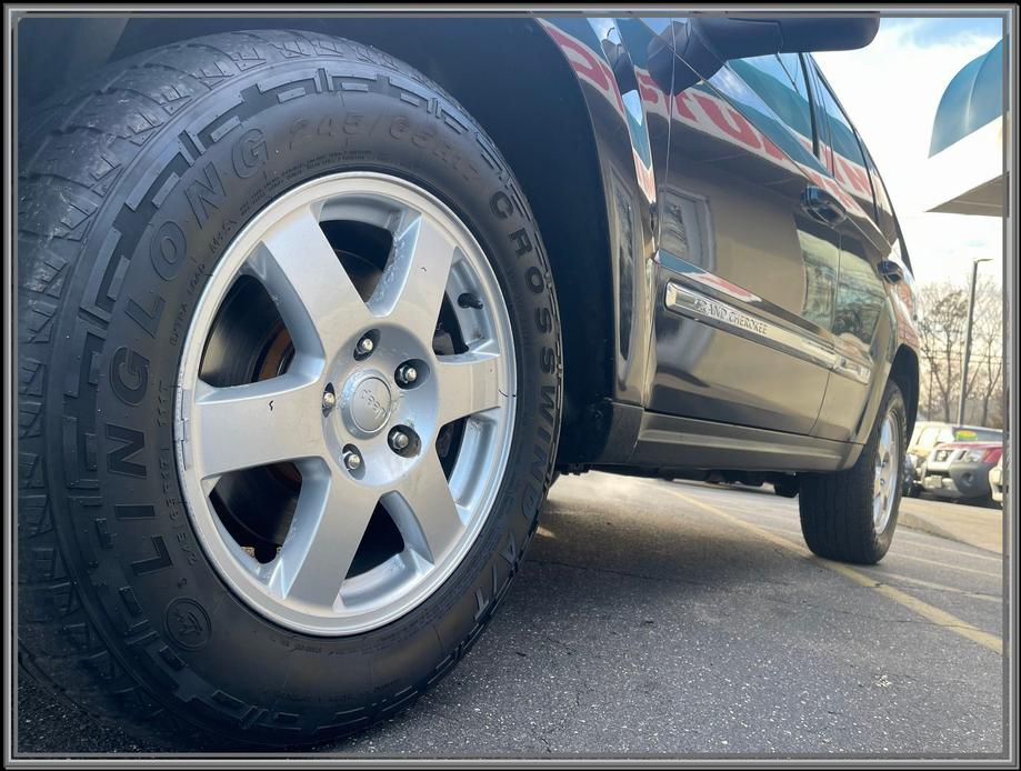 used 2010 Jeep Grand Cherokee car, priced at $9,999