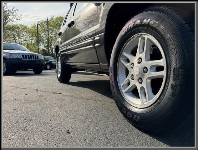 used 2004 Jeep Grand Cherokee car, priced at $7,999