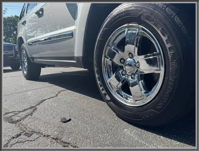 used 2005 Jeep Grand Cherokee car, priced at $7,499