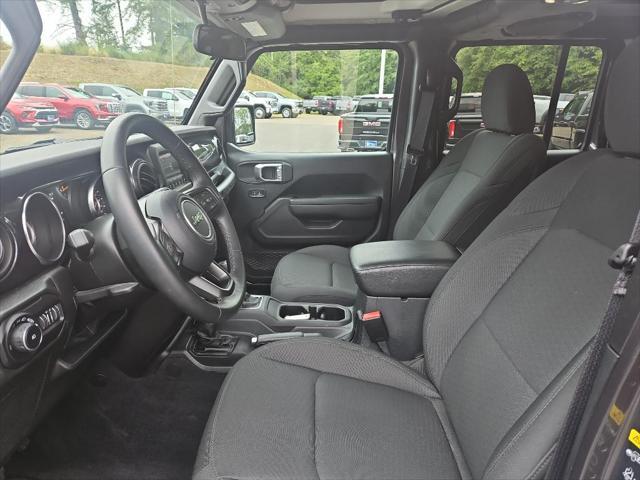 used 2022 Jeep Wrangler Unlimited car, priced at $37,995