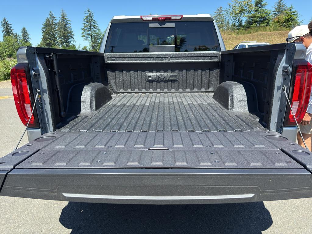 new 2025 GMC Sierra 1500 car, priced at $73,350