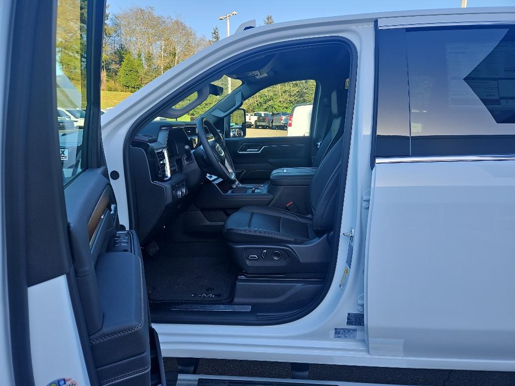 new 2025 GMC Sierra 2500 car, priced at $87,270