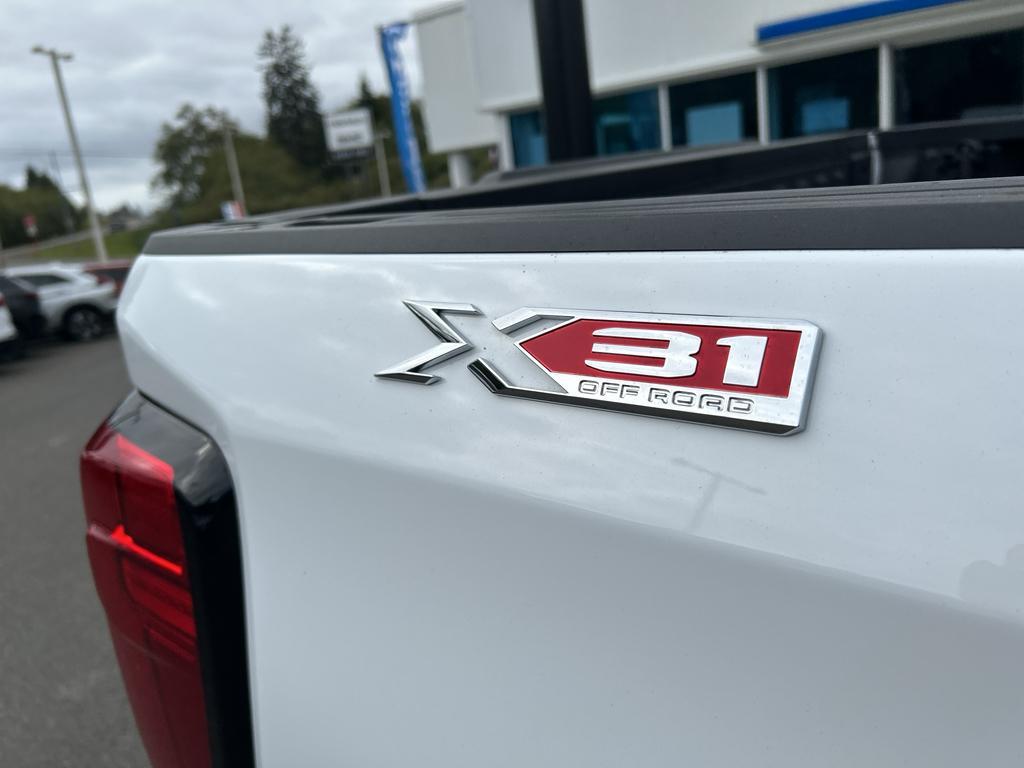 new 2025 GMC Sierra 1500 car, priced at $67,225