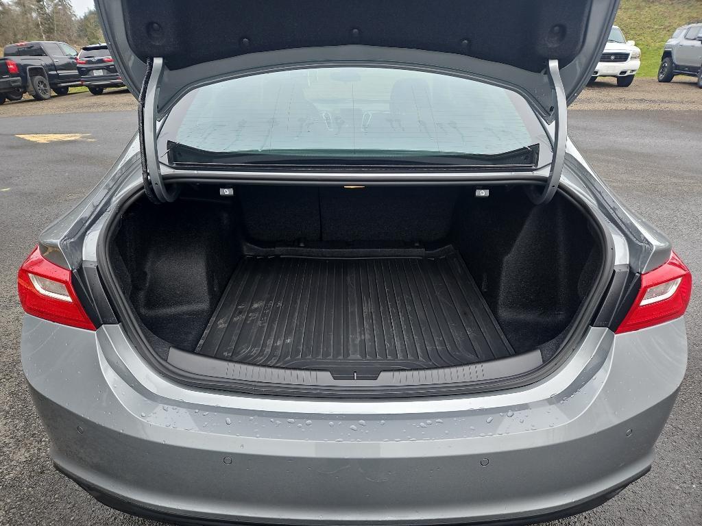 new 2025 Chevrolet Malibu car, priced at $24,500