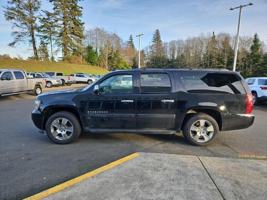 used 2008 Chevrolet Suburban car, priced at $19,999