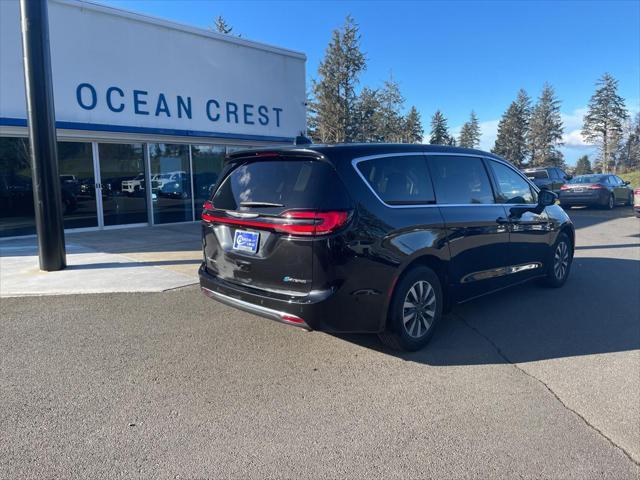 used 2023 Chrysler Pacifica Hybrid car, priced at $35,777