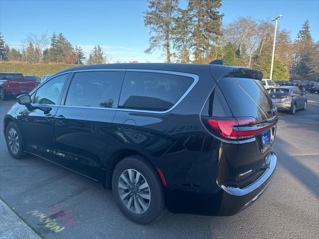 used 2023 Chrysler Pacifica Hybrid car, priced at $35,777