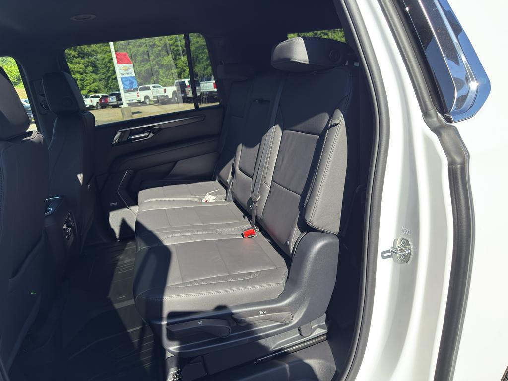 new 2025 Chevrolet Suburban car, priced at $73,180