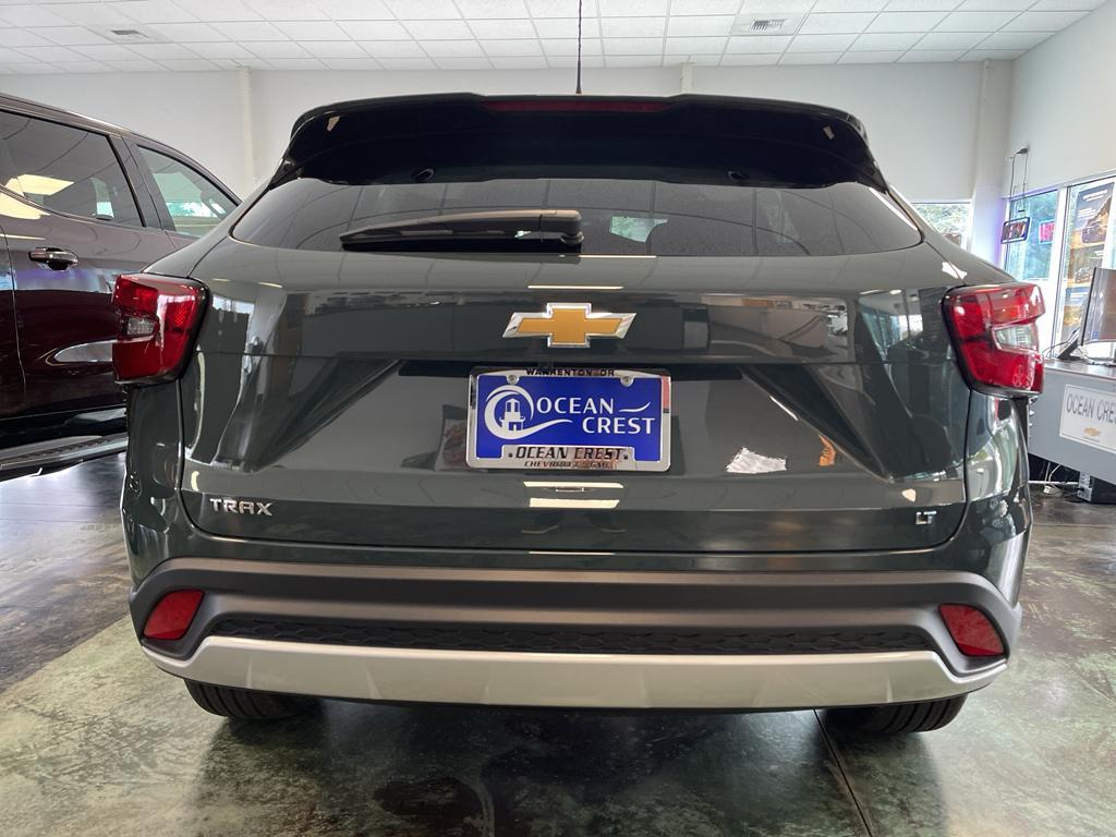 new 2025 Chevrolet Trax car, priced at $24,345