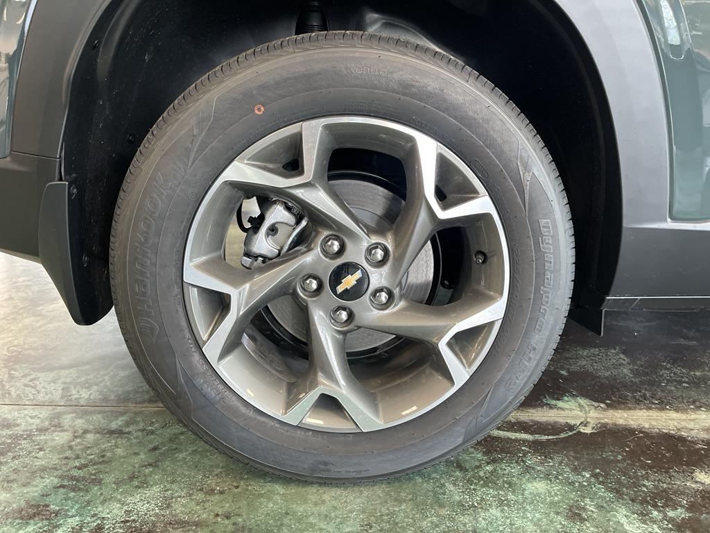 new 2025 Chevrolet Trax car, priced at $24,345