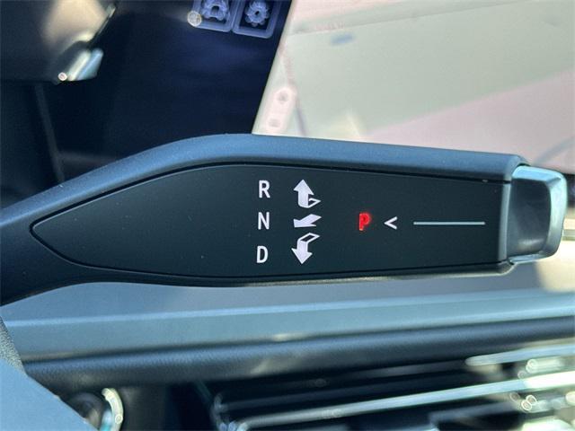 new 2026 Chevrolet Traverse car, priced at $47,630