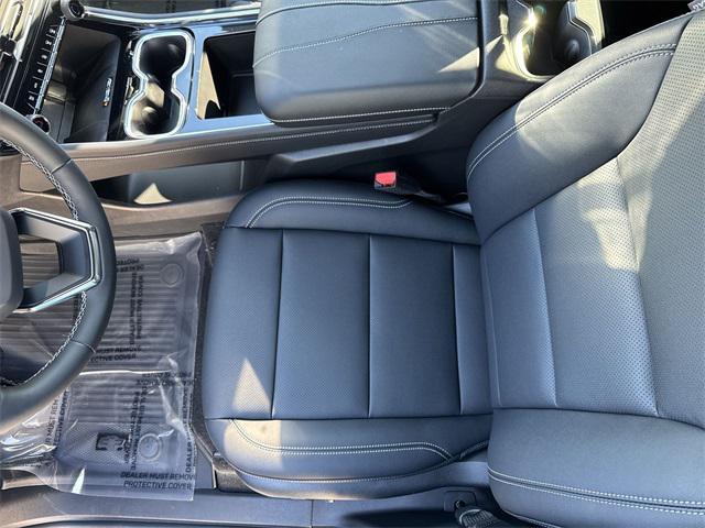 new 2026 Chevrolet Traverse car, priced at $47,630