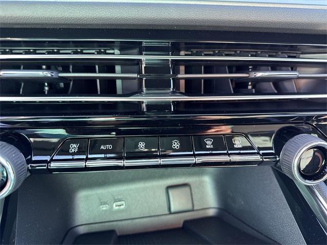 new 2026 Chevrolet Traverse car, priced at $47,630