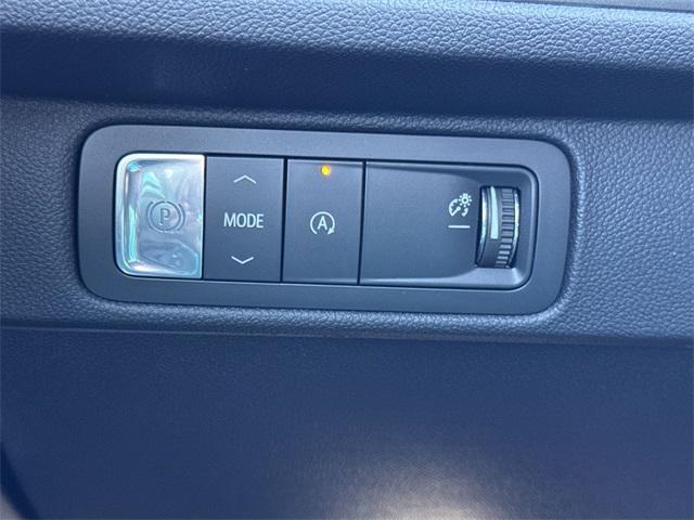 new 2026 Chevrolet Traverse car, priced at $47,630