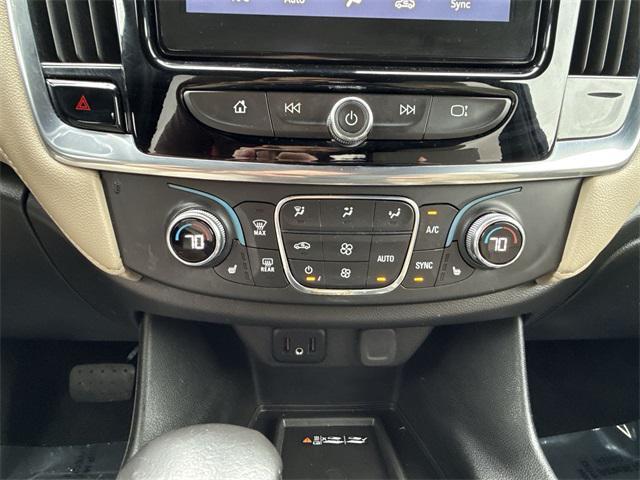 used 2022 Chevrolet Traverse car, priced at $21,743