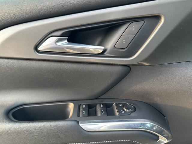 used 2025 Chevrolet Traverse car, priced at $36,047