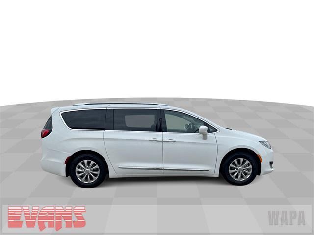 used 2018 Chrysler Pacifica car, priced at $16,586