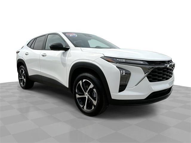 new 2025 Chevrolet Trax car, priced at $24,290