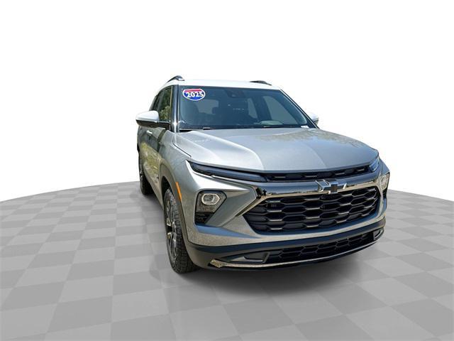 new 2025 Chevrolet TrailBlazer car, priced at $32,080
