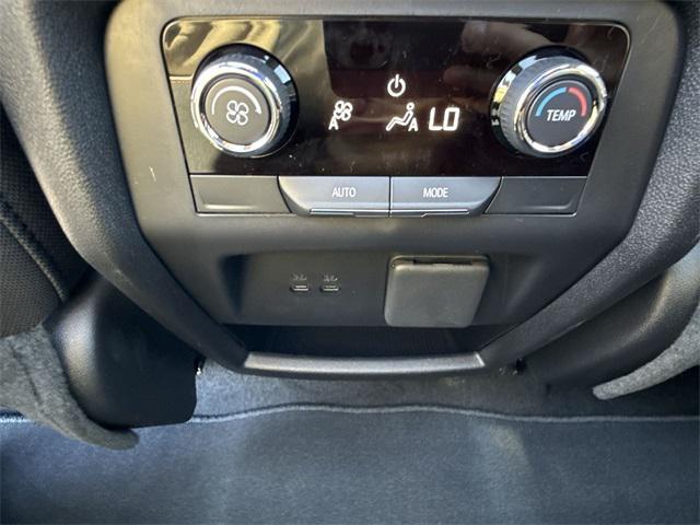 new 2026 Chevrolet Traverse car, priced at $47,415