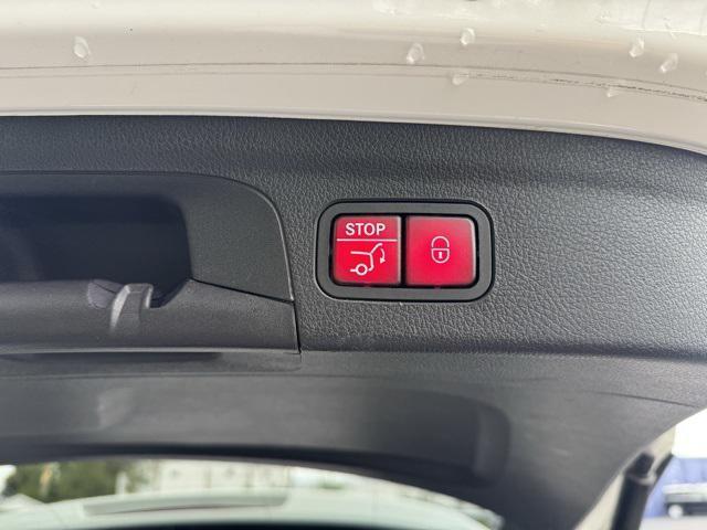 used 2020 Mercedes-Benz GLE 350 car, priced at $33,951
