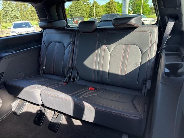 used 2024 Ford Expedition car, priced at $65,000