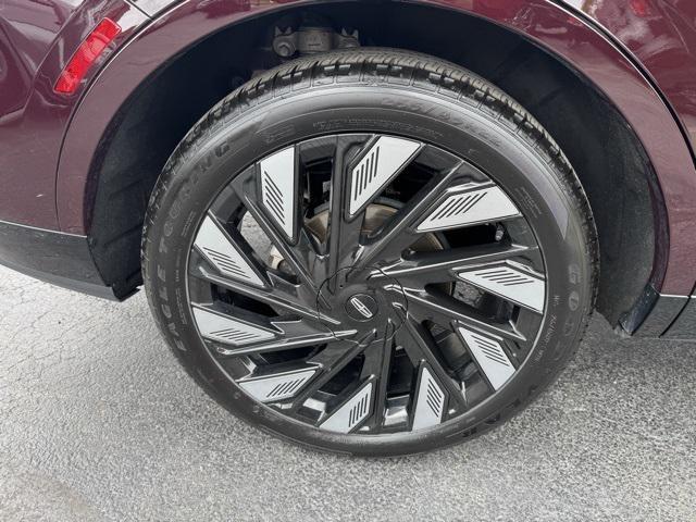 used 2024 Lincoln Nautilus car, priced at $50,951
